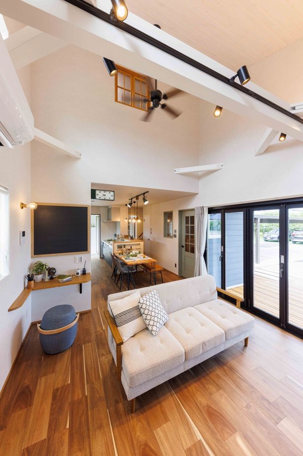 アンドクリエイト かっこいい大人のカリフォルニアヴィンテージハウスの建築実例画像2