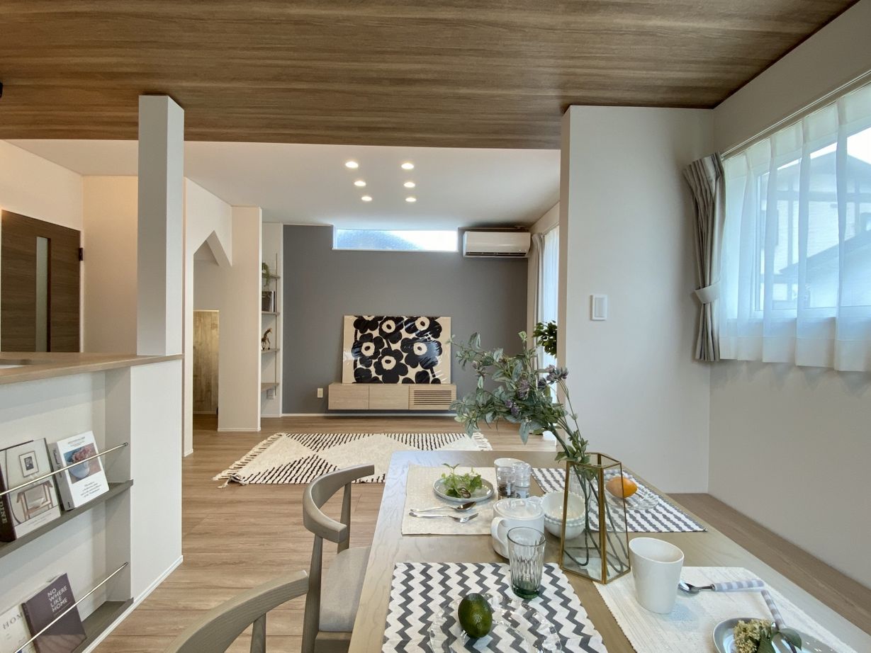 アンドクリエイト 心地いい居場所が見つかる、ヌックと造作ベンチのある家の建築実例画像5