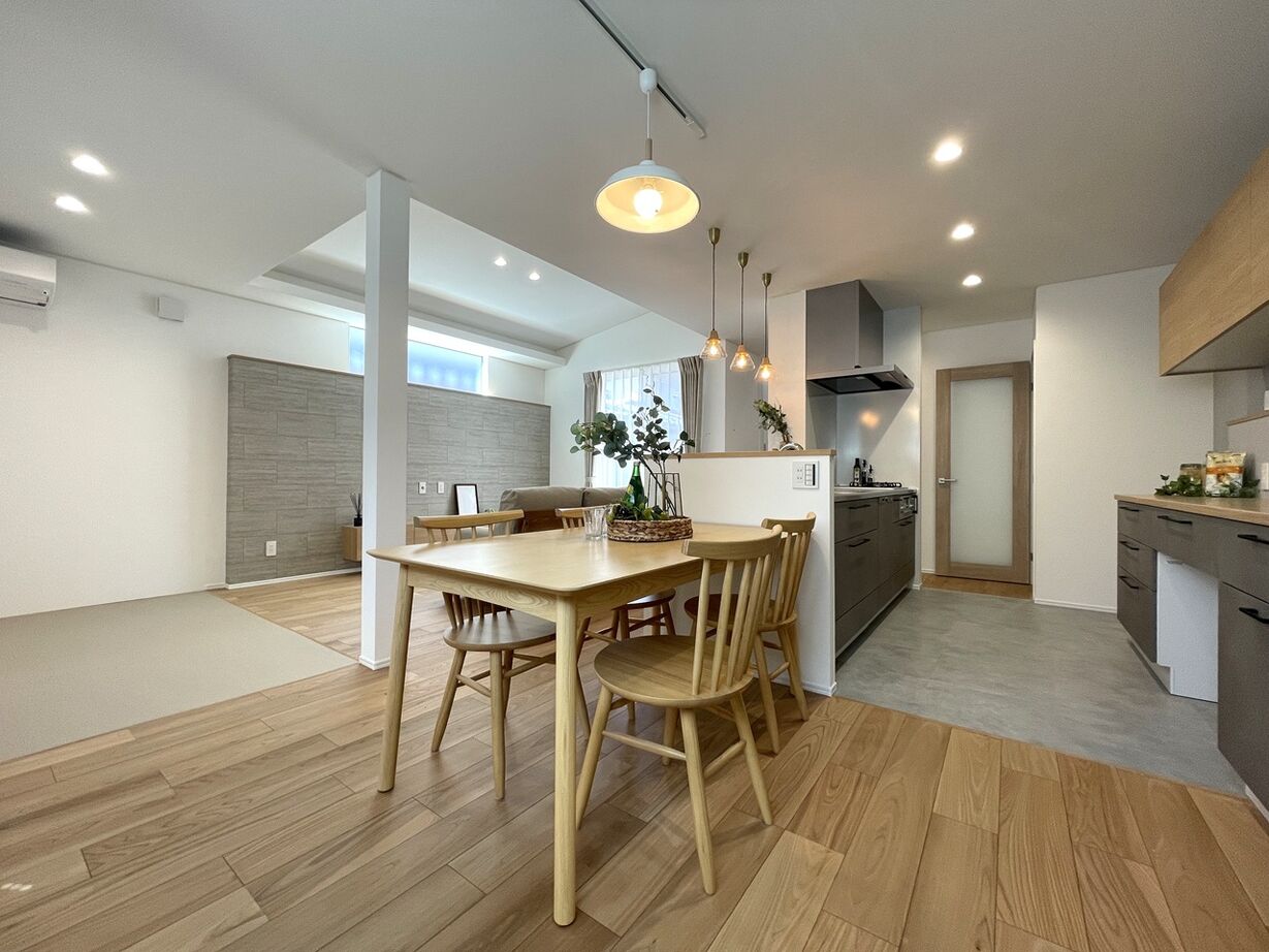 アンドクリエイト 子育て世帯に嬉しい、キッチンを中心に家族が繋がる家の建築実例画像2