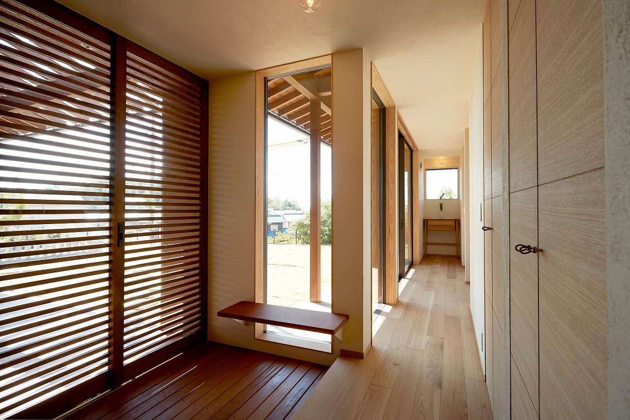 ONE and ALL 【岐阜市｜L字型×平屋×約30坪】懐かしさ漂う和モダンな平屋「家事の最中も見晴らしを楽しんでいます」の建築実例画像4