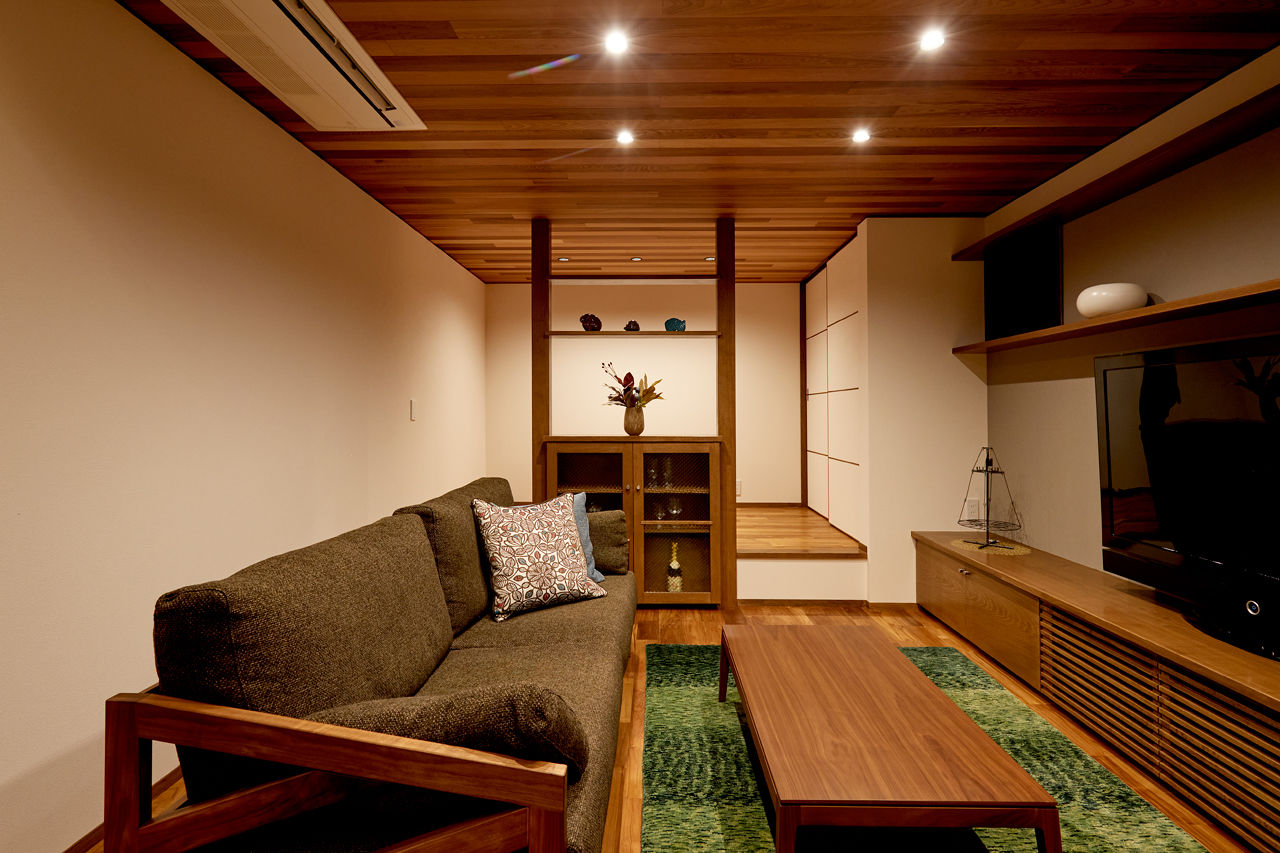 ONE and ALL 【岐阜市｜平屋風の2階建て×中庭】南北に長い土地の心配な日当たりは「中庭」と「吹抜け」で解消の建築実例画像6