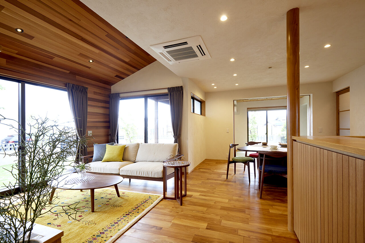 ONE and ALL 【岐阜県｜和モダン】質感豊かな素材で紡ぐ上質なデザイン。光と開放感に包まれて過ごす心地よい毎日の建築実例画像2