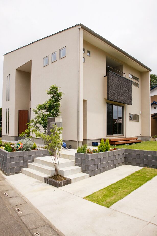 高砂建設　埼玉・東京 【比企郡/2000万円台/40坪台/間取り図/SE構法】中庭と部屋を仕切る大きな窓から日差しを受け四季を感じる家の建築実例画像9