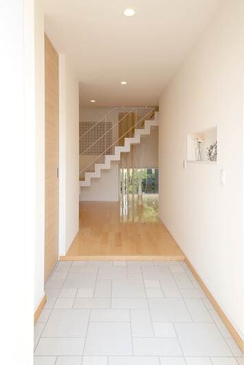 高砂建設　埼玉・東京 【さいたま市/30坪台/プライベートバルコニー】光と風をデザインした、家族のつながりが生まれる住まいの建築実例画像3