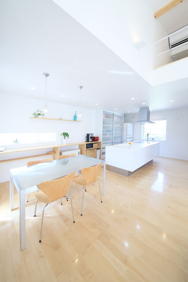 高砂建設　埼玉・東京 【さいたま市/30坪台/プライベートバルコニー】光と風をデザインした、家族のつながりが生まれる住まいの建築実例画像6