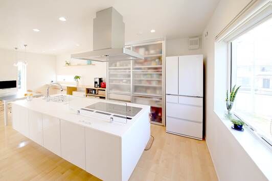 高砂建設　埼玉・東京 【さいたま市/30坪台/プライベートバルコニー】光と風をデザインした、家族のつながりが生まれる住まいの建築実例画像9