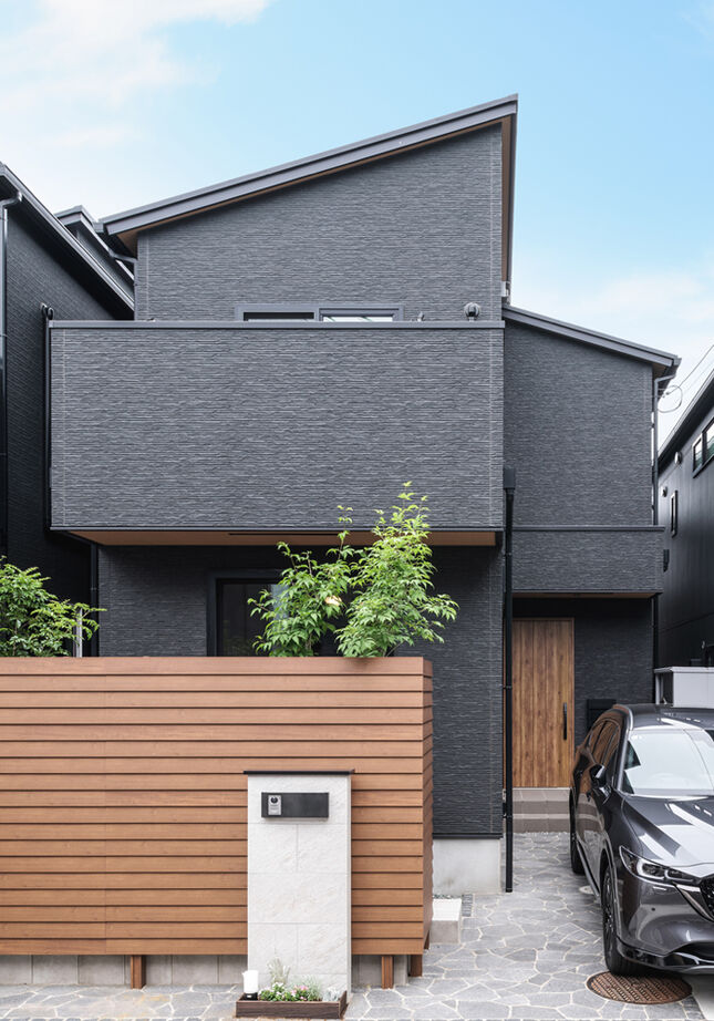 高砂建設　埼玉・東京 【さいたま市/3000万円台/20坪台/間取り図】ナチュラル素材にこだわった土地探しから叶えた理想の住まいの建築実例画像2