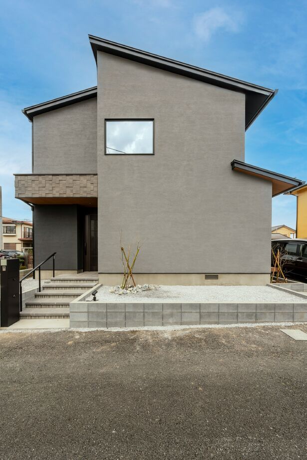 高砂建設　埼玉・東京 【さいたま市/3000万円台/30坪台/間取り図】光の陰影が美しい、和×グレイッシュが個性的な住まいの建築実例画像2