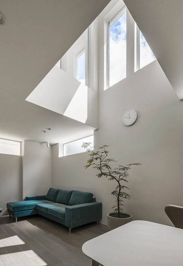 高砂建設　埼玉・東京 【さいたま市/3000万円台/30坪台/間取り図】窓から覗く景観にもこだわり尽くしたシンプルモダンの美しい家の建築実例画像3