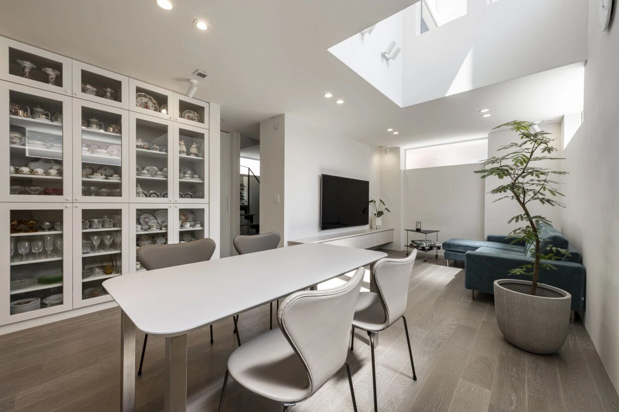 高砂建設　埼玉・東京 【さいたま市/3000万円台/30坪台/間取り図】窓から覗く景観にもこだわり尽くしたシンプルモダンの美しい家の建築実例画像4