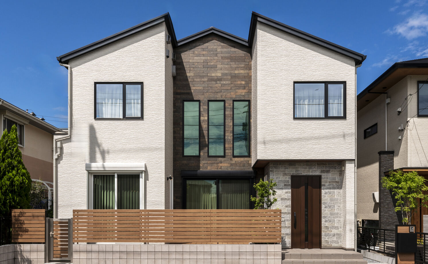 高砂建設　埼玉・東京 【千葉県／3000万円台／30坪台／間取り図／吹抜け／中庭】宿泊体験で快適を実感！自由設計で叶えた理想の家の建築実例画像