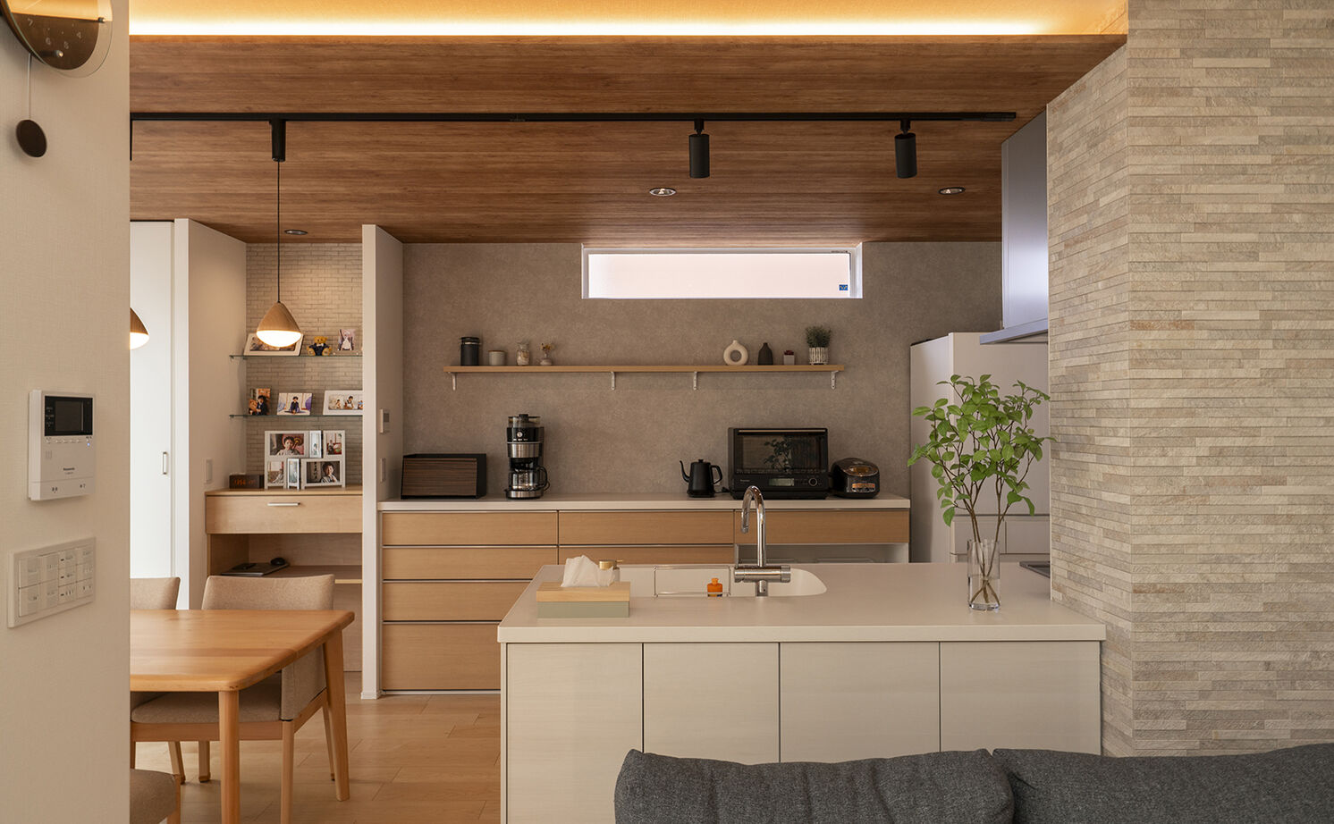 高砂建設　埼玉・東京 【千葉県／3000万円台／30坪台／間取り図／吹抜け／中庭】宿泊体験で快適を実感！自由設計で叶えた理想の家の建築実例画像4