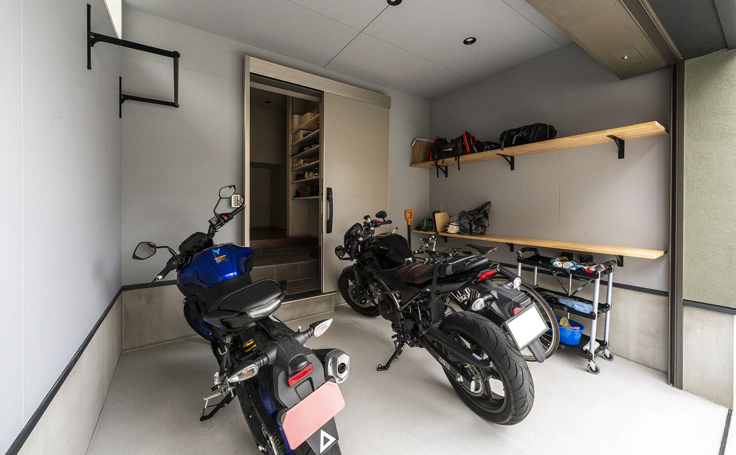 高砂建設　埼玉・東京 【さいたま市／3000万円台／30坪台／バイクガレージ】光と心地よさに包まれる2階リビングの家の建築実例画像10