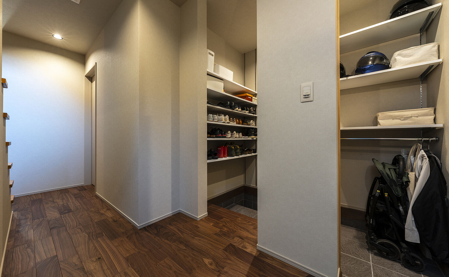 高砂建設　埼玉・東京 【さいたま市／3000万円台／30坪台／バイクガレージ】光と心地よさに包まれる2階リビングの家の建築実例画像12