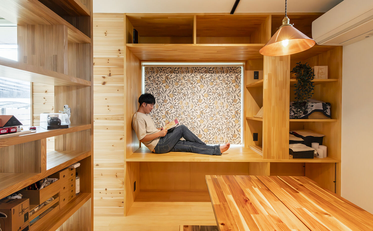 高砂建設　埼玉・東京 【埼玉県／30坪台／吹抜け／勾配天井】キャンパーが叶えた木の温もり溢れる山小屋風ハウスの建築実例画像7