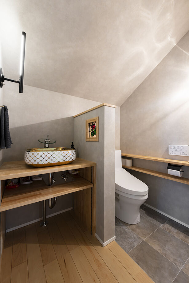 高砂建設　埼玉・東京 【埼玉県／30坪台／吹抜け／勾配天井】キャンパーが叶えた木の温もり溢れる山小屋風ハウスの建築実例画像16