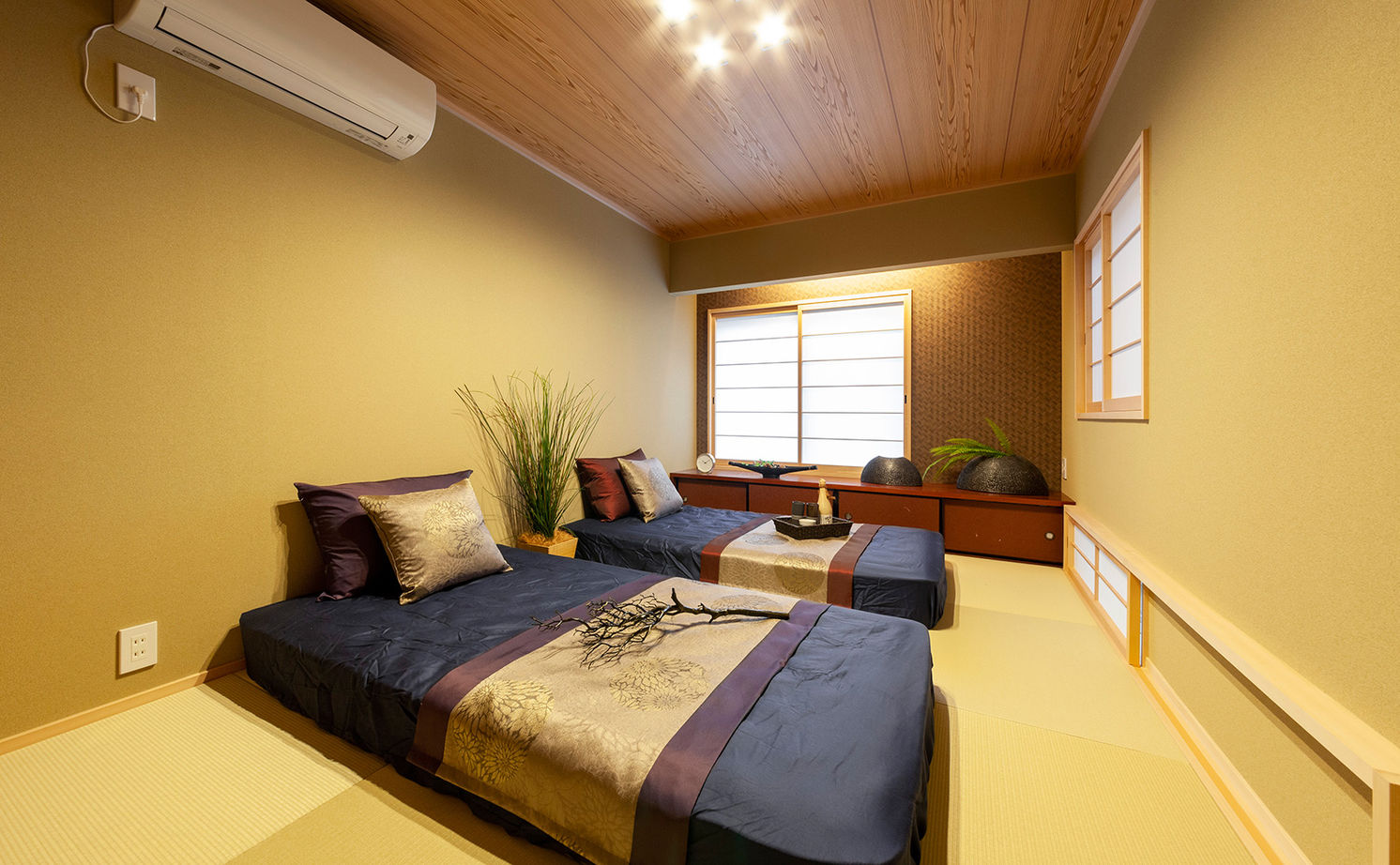 ビーバーハウス　注文住宅事業部　REST 【奈良/1870万円/平屋/間取り図有】くつろぎの住空間を生み出した、緑が映えるシックな和モダンの平屋の建築実例画像8