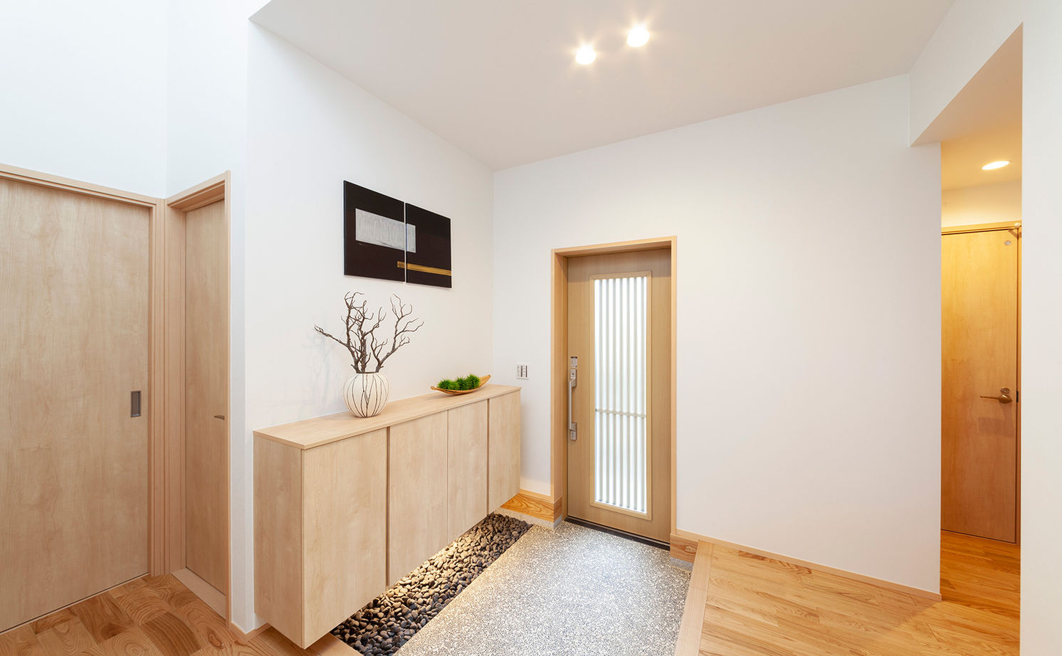 ビーバーハウス　注文住宅事業部　REST 【奈良/1870万円/平屋/間取り図有】くつろぎの住空間を生み出した、緑が映えるシックな和モダンの平屋の建築実例画像10