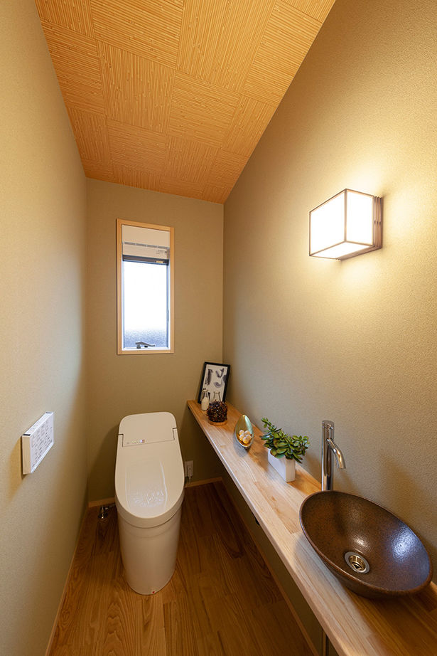 ビーバーハウス　注文住宅事業部　REST 【奈良/1870万円/平屋/間取り図有】くつろぎの住空間を生み出した、緑が映えるシックな和モダンの平屋の建築実例画像11