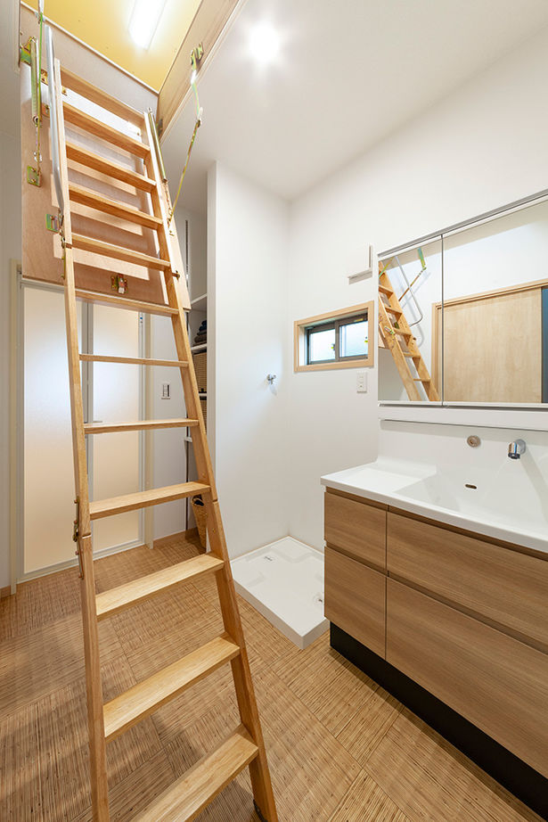 ビーバーハウス　注文住宅事業部　REST 【奈良/1870万円/平屋/間取り図有】くつろぎの住空間を生み出した、緑が映えるシックな和モダンの平屋の建築実例画像13