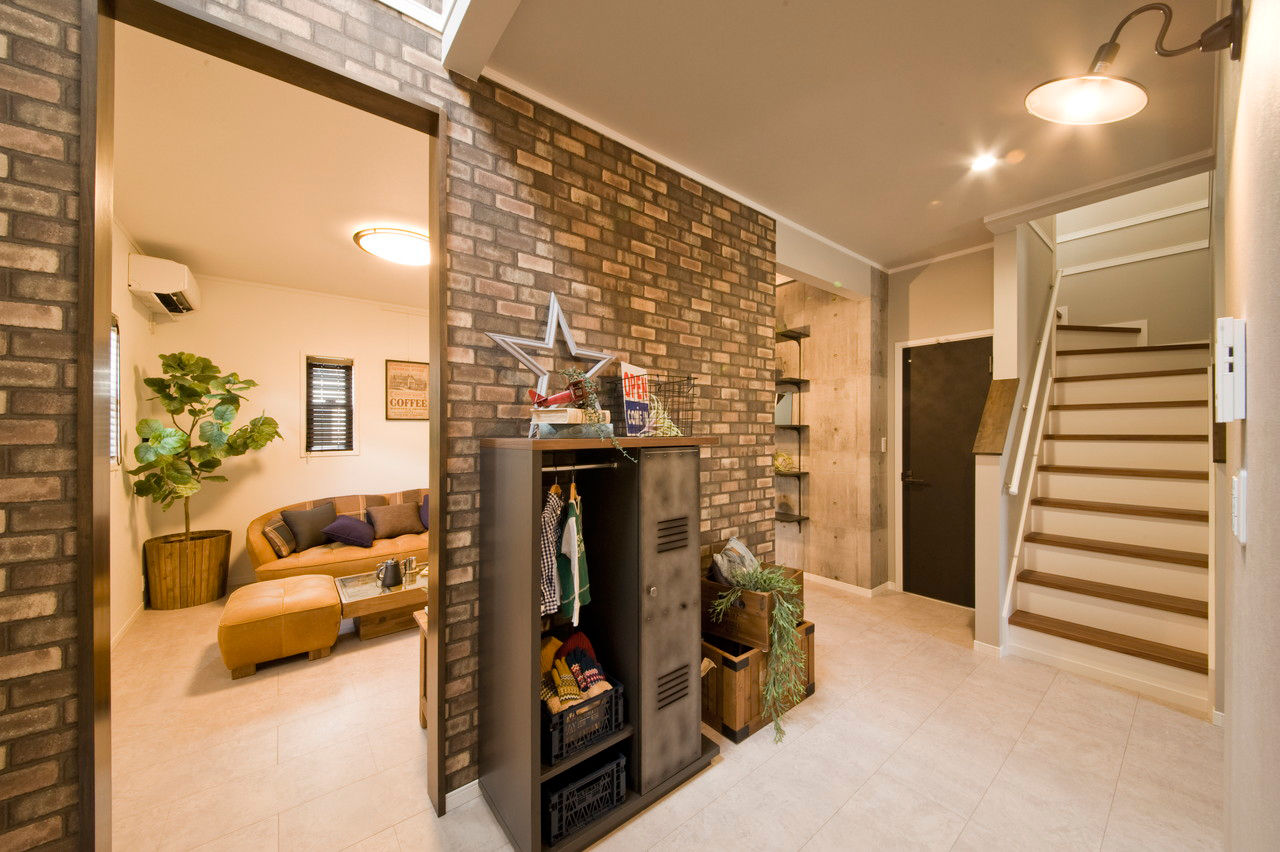 ビーバーハウス　注文住宅事業部　REST 【1000万円台×ニューヨーク路地裏スタイル】「吹抜回遊動線」の住まい/カフェスタイルのダイニングの建築実例画像3