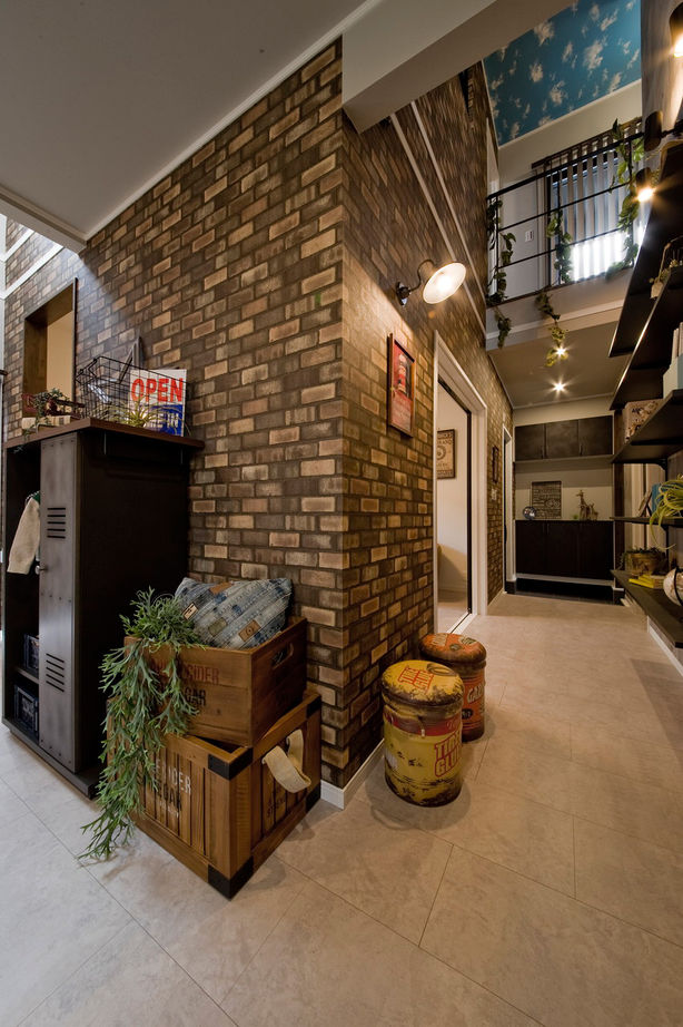 ビーバーハウス　注文住宅事業部　REST 【1000万円台×ニューヨーク路地裏スタイル】「吹抜回遊動線」の住まい/カフェスタイルのダイニングの建築実例画像4