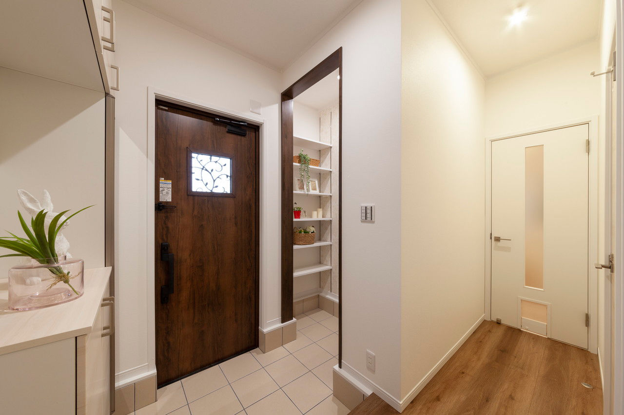 ビーバーハウス　注文住宅事業部　REST 【2000万円台×〈猫動線〉のある家】陽当たりの良い開放的な間取り設計/ナノイー発生機/ペットドアの建築実例画像9