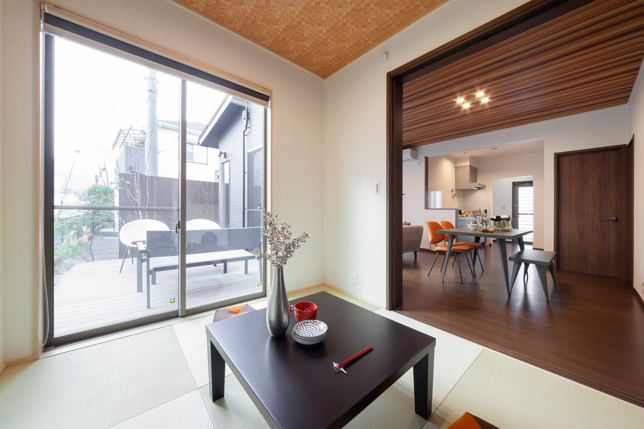 ビーバーハウス　注文住宅事業部　REST 【2000万円台×L字型ウッドデッキ】ハンチングボードの魅せる収納/ぐるぐる回遊動線の建築実例画像5