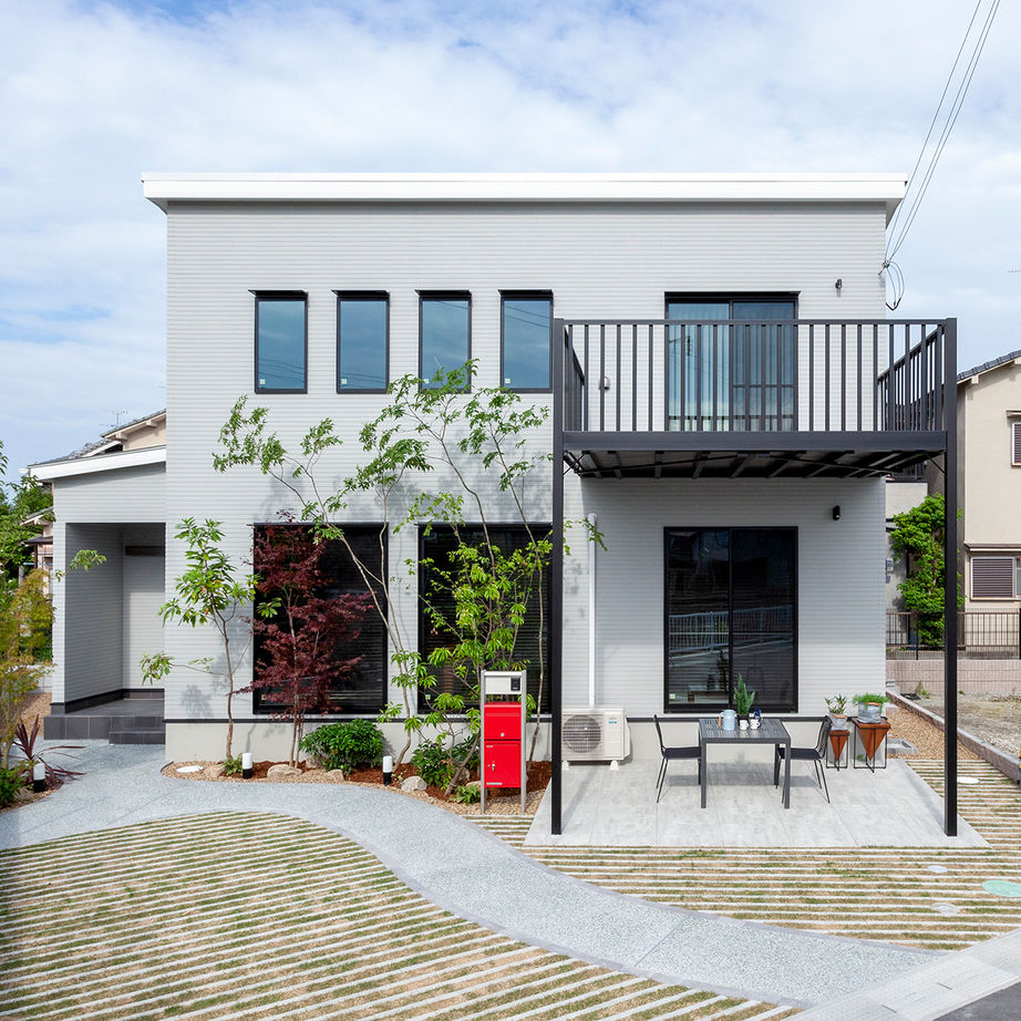 ビーバーハウス　注文住宅事業部　REST 【1000万円台×アウトドアリビングと大型バルコニー】「ヴィンテージ感」あふれる大人空間の建築実例画像1