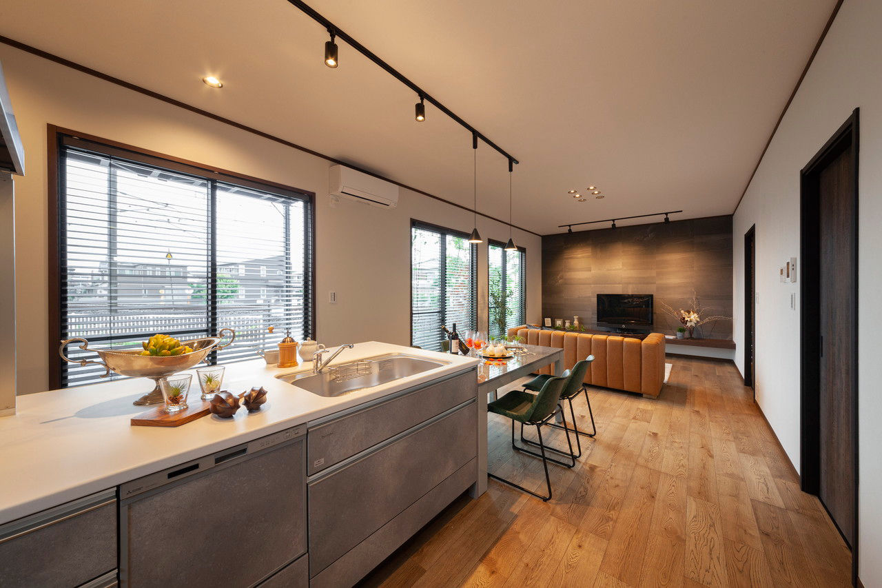 ビーバーハウス　注文住宅事業部　REST 【1000万円台×アウトドアリビングと大型バルコニー】「ヴィンテージ感」あふれる大人空間の建築実例画像3