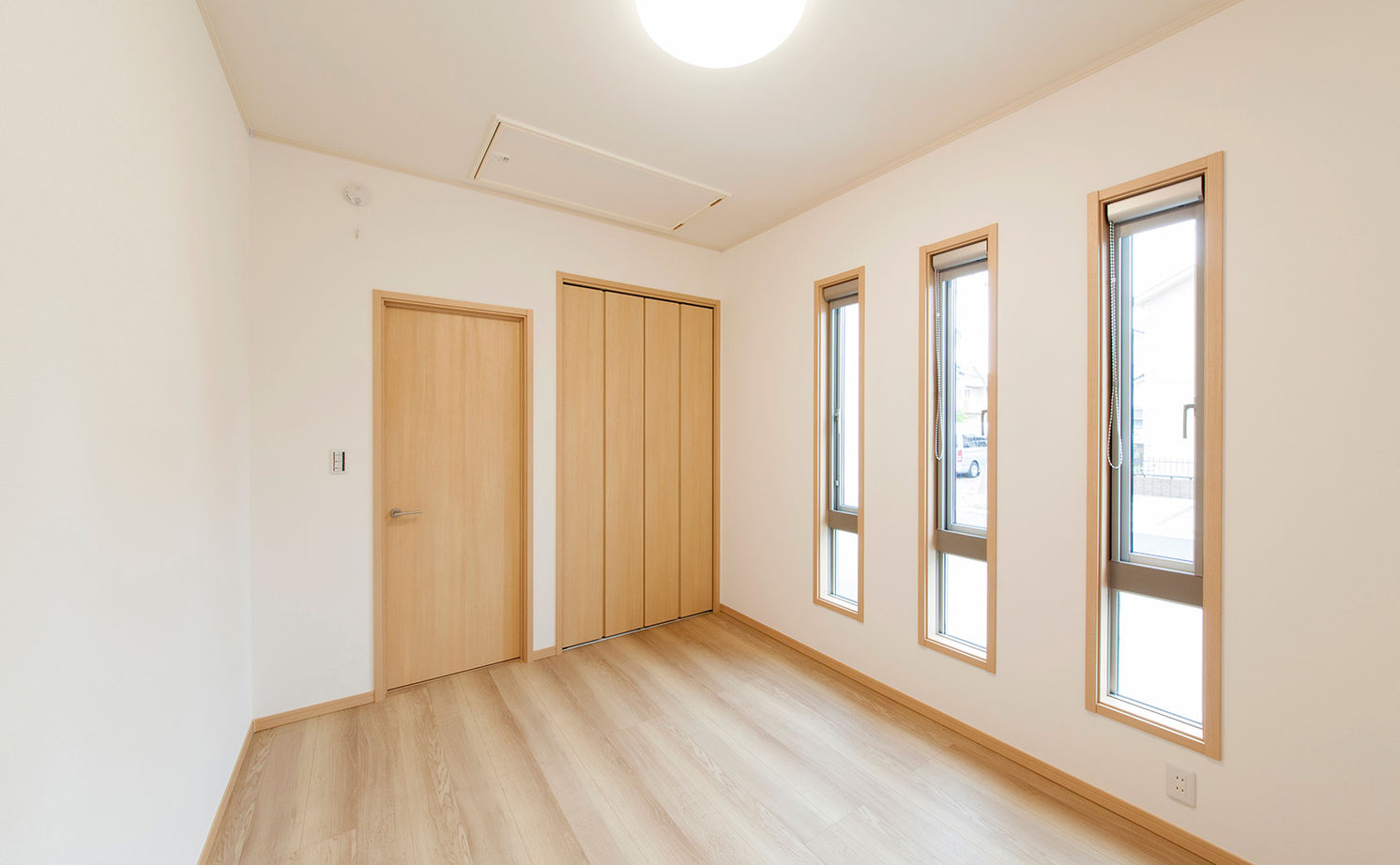 ビーバーハウス　注文住宅事業部　REST 【奈良/平屋/間取り図有/1500万円】広々リビングと庭、和室まで一体感が楽しめて暮らしやすい平屋の家の建築実例画像13