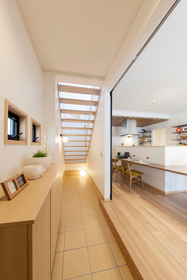 ビーバーハウス　注文住宅事業部　REST 【八尾市/1800万円/間取り図有】玄関土間とLDKにつながりをもたせて広がりを生み出した、心地いい家の建築実例画像3