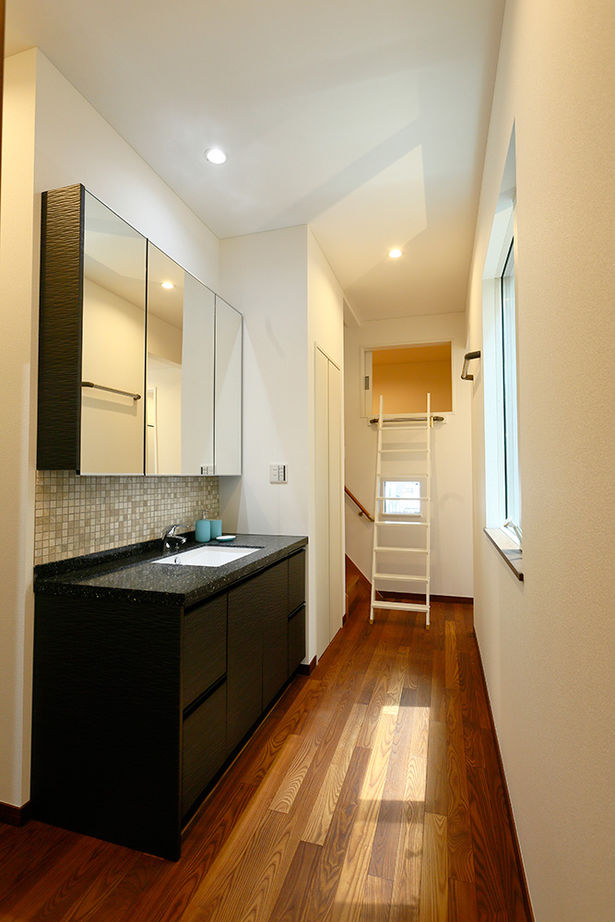 ビーバーハウス　注文住宅事業部　REST 【八尾市/2350万円/間取り図有】中庭やボルダリングのできるガレージがある、遊び心あふれる住まいの建築実例画像10