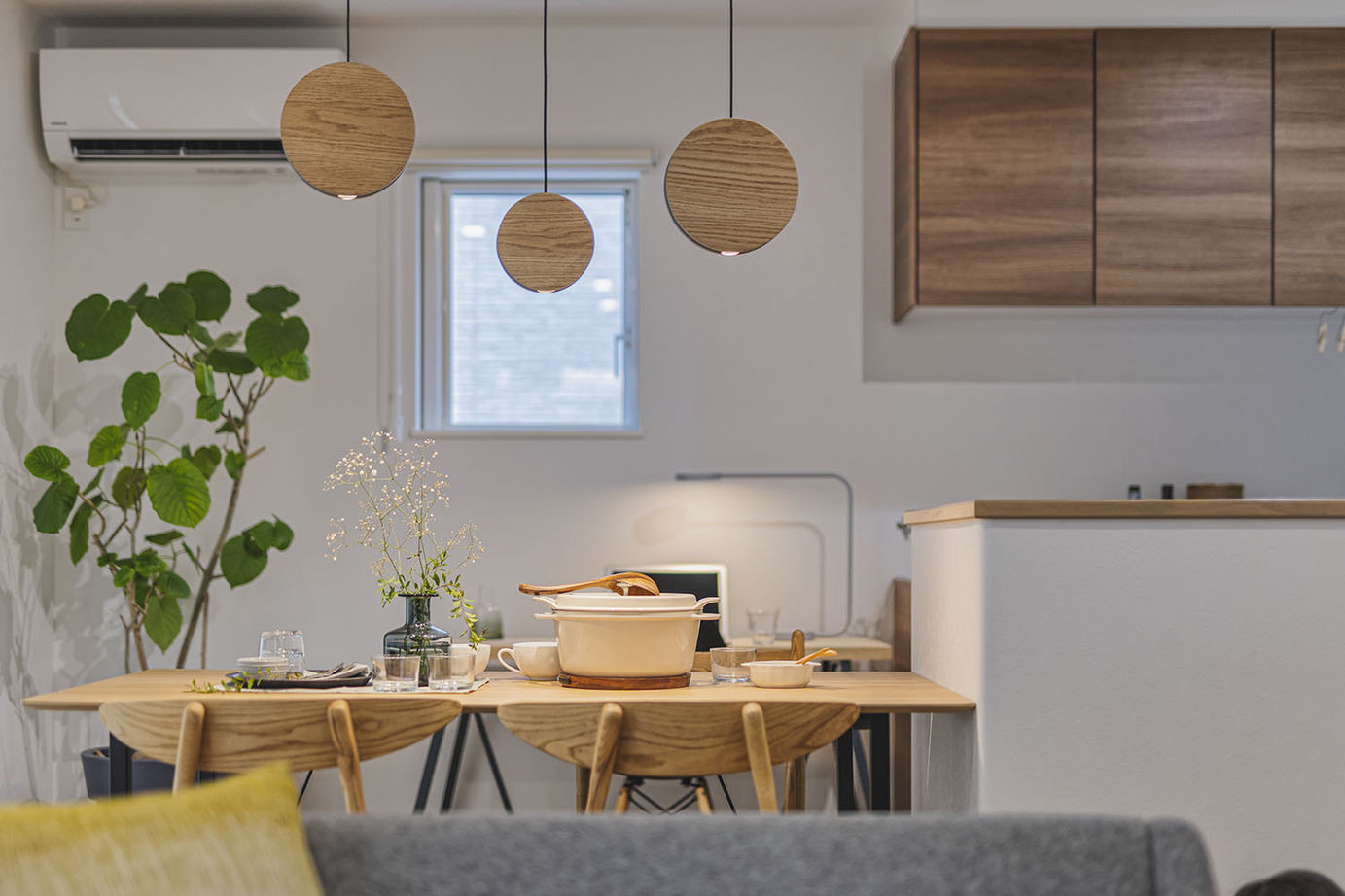 ヘルシーホーム/ハロウス 【シンプルモダン/玄関ポーチ】一級建築士が設計したスタイリッシュでかっこいい新築住宅の建築実例画像3