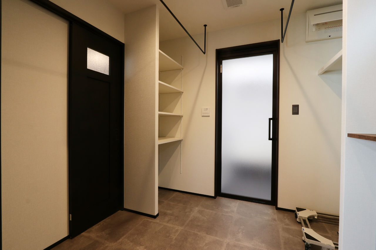 グランレブリー 【京都/2000万円台/間取り図あり】開放感いっぱいの落ち着いたモダンな空間。家族がのびのびと暮らせる家にの建築実例画像5