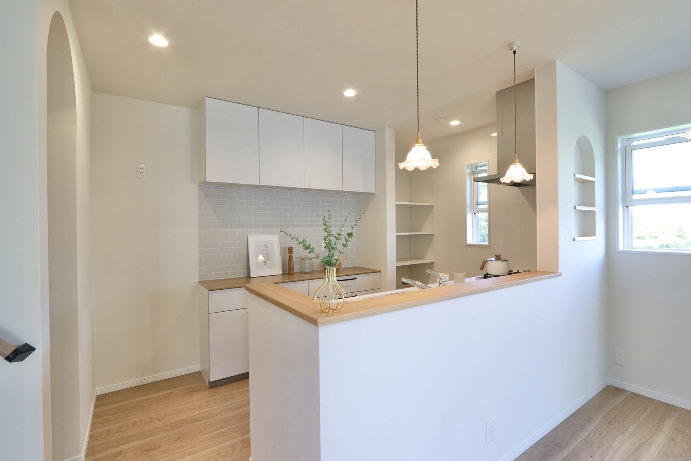 グランレブリー 【京都長岡京市/1000万円台/北欧スタイル×吹き抜け・間取り図あり】回遊できるフレンチシックハウスの建築実例画像3