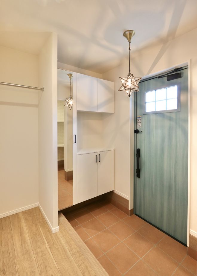 グランレブリー 【京都長岡京市/1000万円台/北欧スタイル×吹き抜け・間取り図あり】回遊できるフレンチシックハウスの建築実例画像6