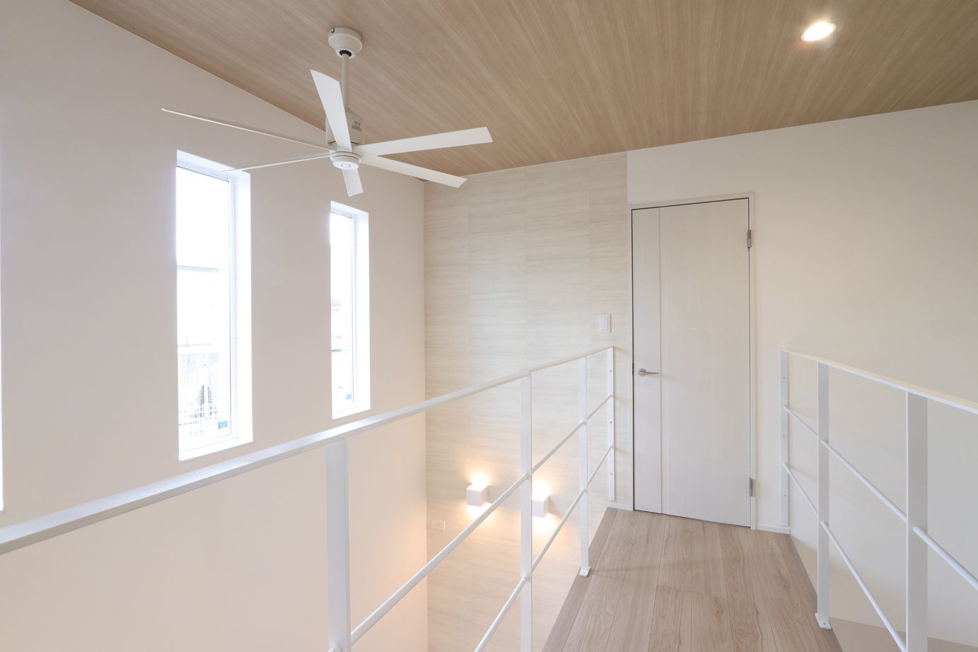 グランレブリー 【長岡京市/2000万円台/ナチュラルスタイル×吹き抜け・図面あり】狭小地を感じさせない家の建築実例画像8