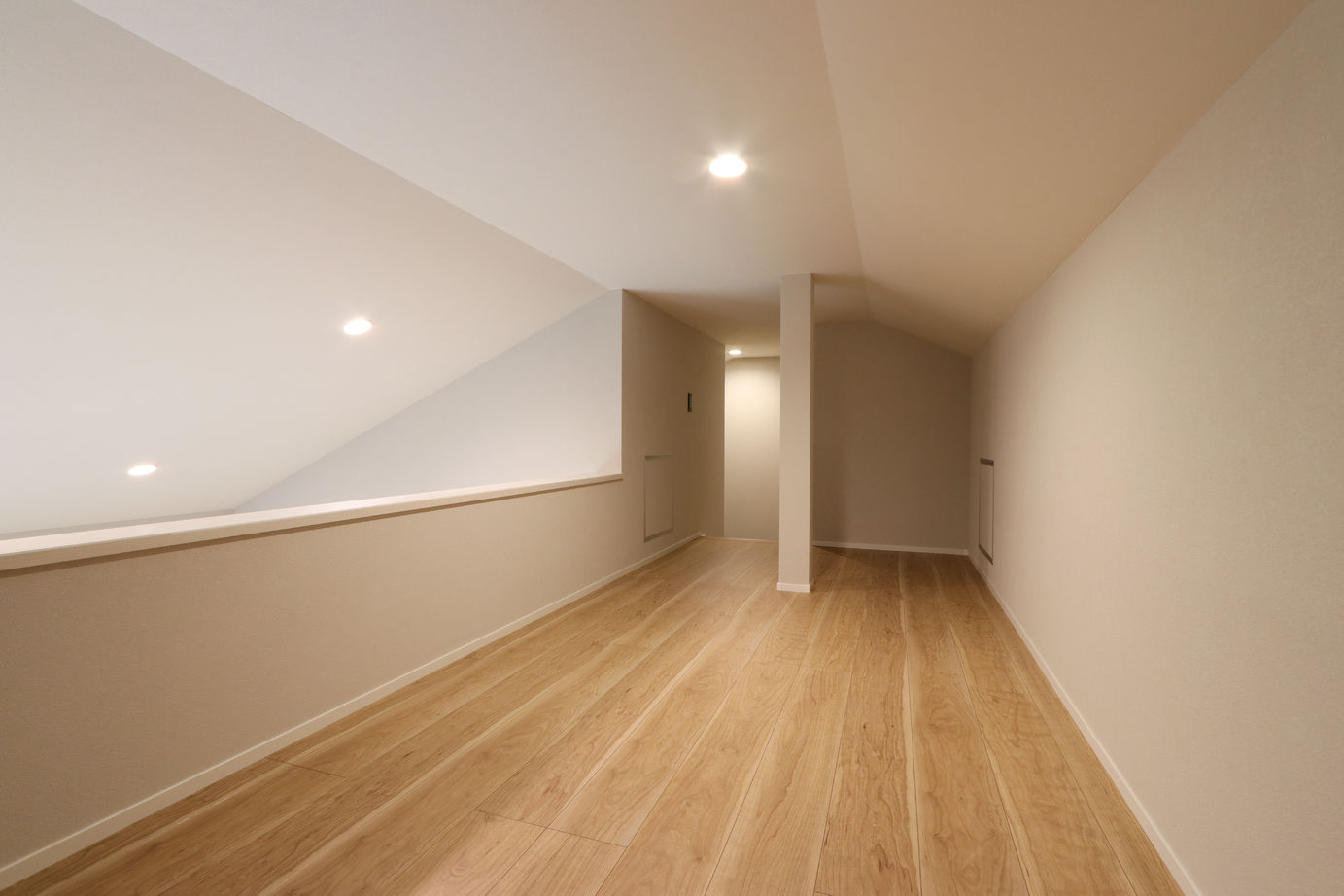 グランレブリー 【京都市/2000万円台/シンプルモダン×２階リビング・図面あり】スッキリと片づけられる明るく開放的な家の建築実例画像5