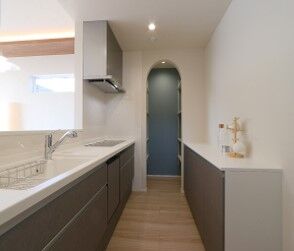 グランレブリー 【京都市/1000万円台/シンプルモダン/図面あり】京都市内で2台分の駐車スペースもある家の建築実例画像6