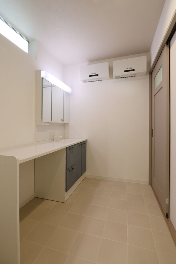 グランレブリー 【京都市/1000万円台/シンプルモダン/図面あり】京都市内で2台分の駐車スペースもある家の建築実例画像8