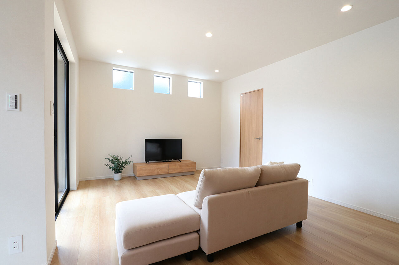 グランレブリー 【京都府京都市/1000万円台後半】ナチュラルカラーと木のぬくもり。くつろぎとあそびのある暮らしの建築実例画像2