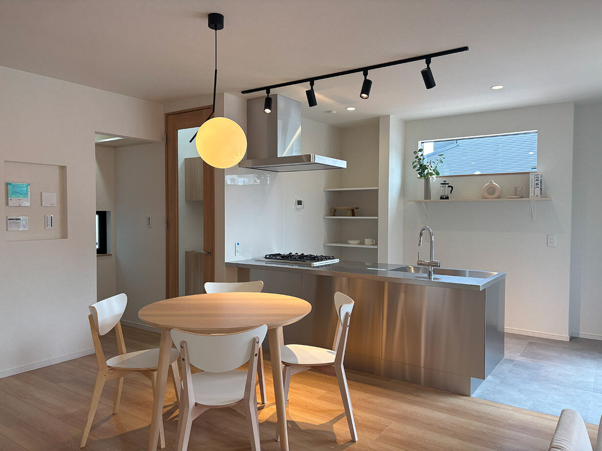 グランレブリー 【京都府京都市/1000万円台後半】ナチュラルカラーと木のぬくもり。くつろぎとあそびのある暮らしの建築実例画像3