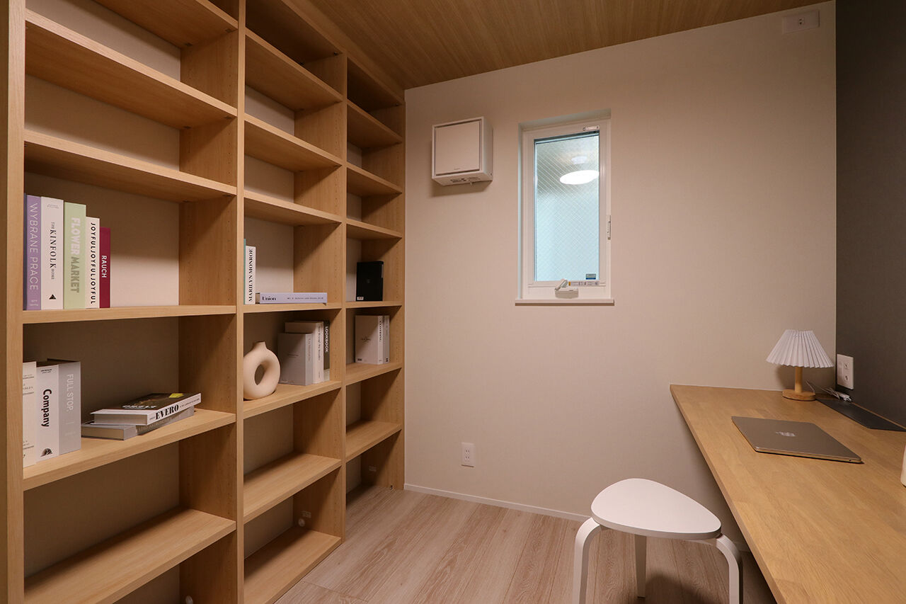 グランレブリー 【京都市/1000万円台/3階建て/間取り図有】狭小地でもくつろぎと機能的な回遊動線を形にした暮らしやすい家の建築実例画像7