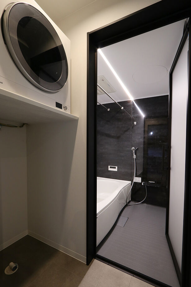 グランレブリー 【滋賀県/1000万円台後半/モノトーン/間取り図有】グレーの陰影が生み出す、上質なくつろぎの空間の建築実例画像6