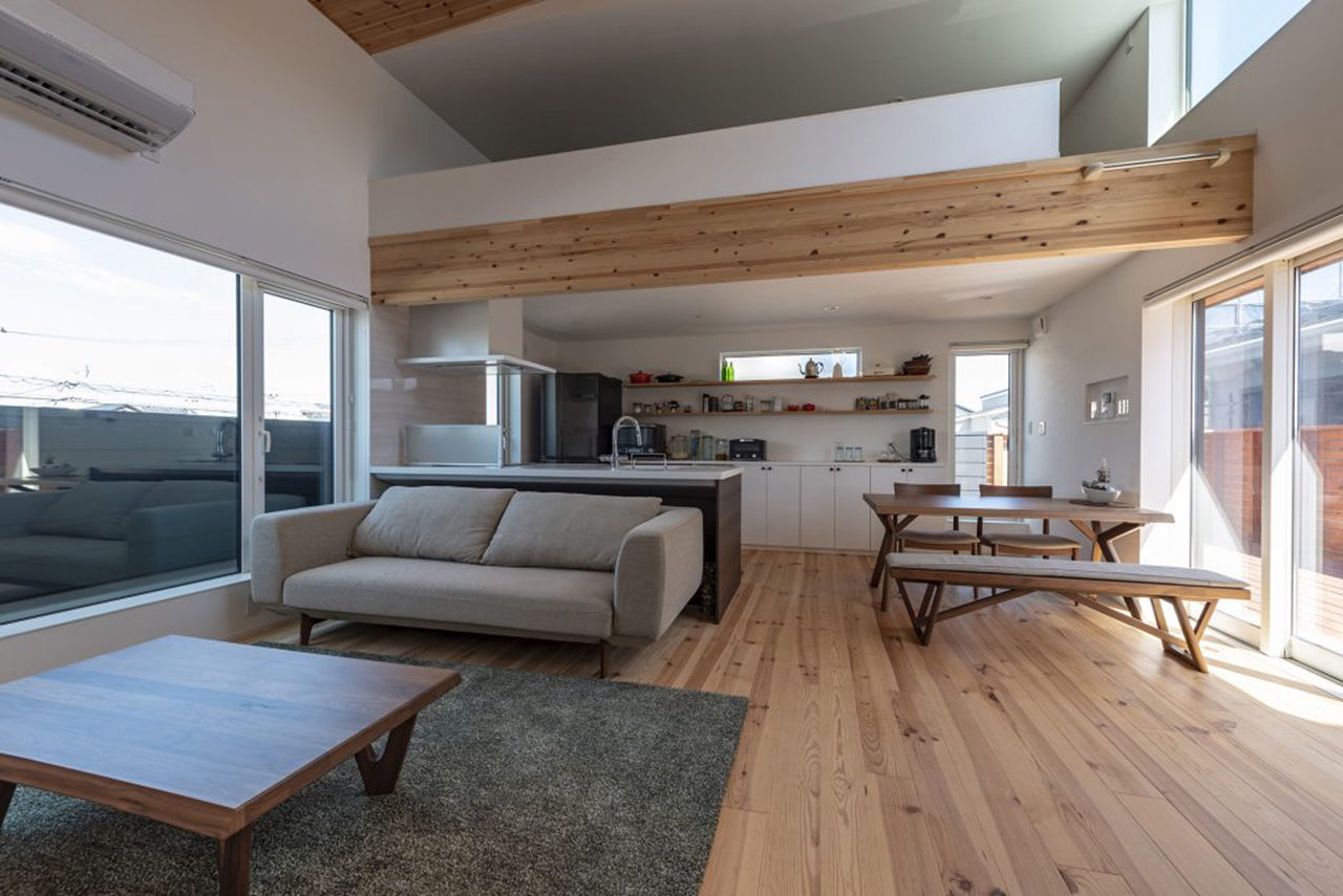 ヒノケン 【店舗併用住宅】大空間に仲間が集う空と太陽を感じるサーフスタイルの家の建築実例画像2