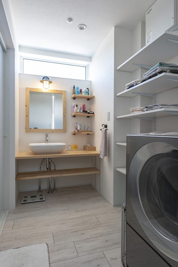 ヒノケン 【店舗併用住宅】大空間に仲間が集う空と太陽を感じるサーフスタイルの家の建築実例画像9