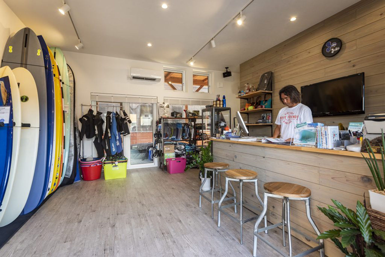 ヒノケン 【店舗併用住宅】大空間に仲間が集う空と太陽を感じるサーフスタイルの家の建築実例画像10