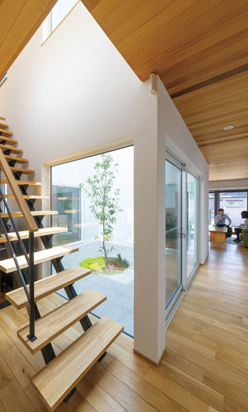 ヒノケン 【中庭のある家】性能とデザインを両立した中庭を囲む回廊型プランの建築実例画像6