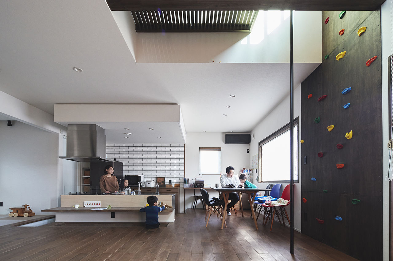 ヒノケン 【ボルダリングウォール×ZEHの住まい】子どもたちがのびのびと身体を動かして遊べる家の建築実例画像2